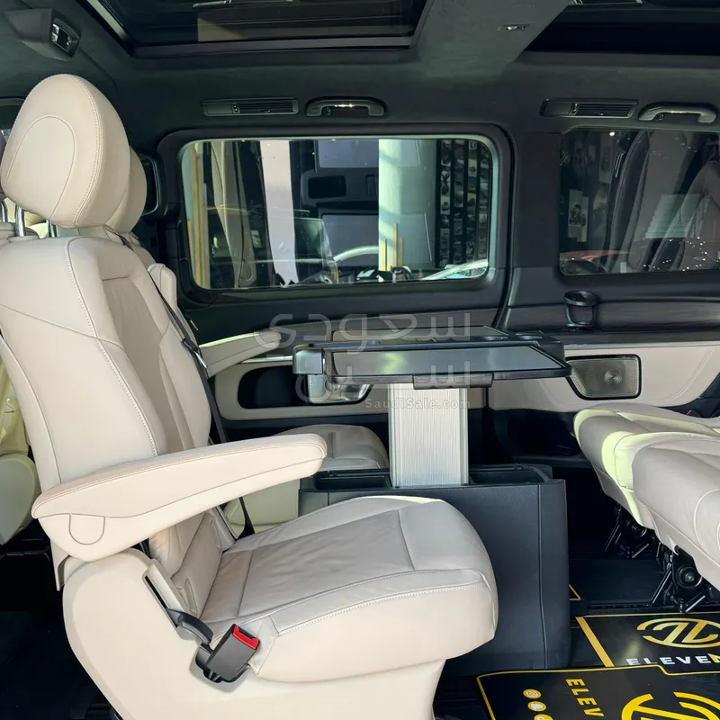 2025 Mercedes-Benz V 300