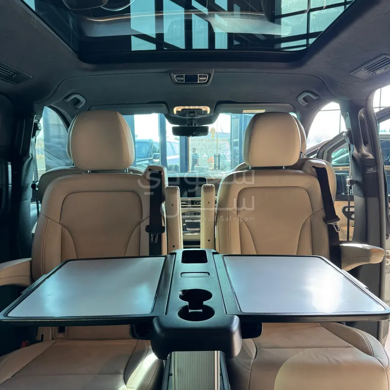 2025 Mercedes-Benz V 300