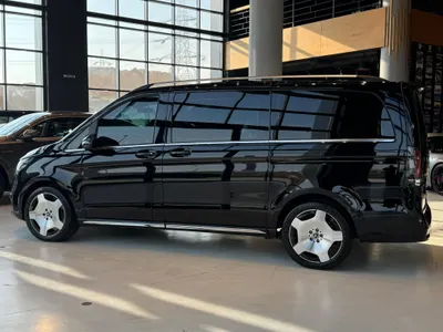 2025 Mercedes-Benz V 300
