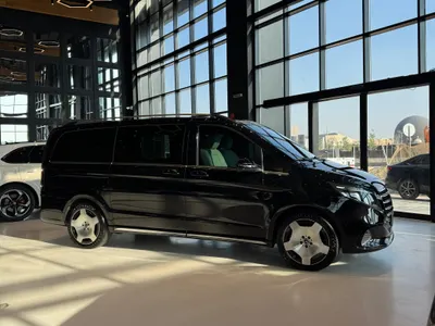 2025 Mercedes-Benz V 300