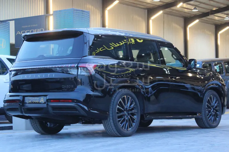 2025 انفينيتي كيو اكس 80
