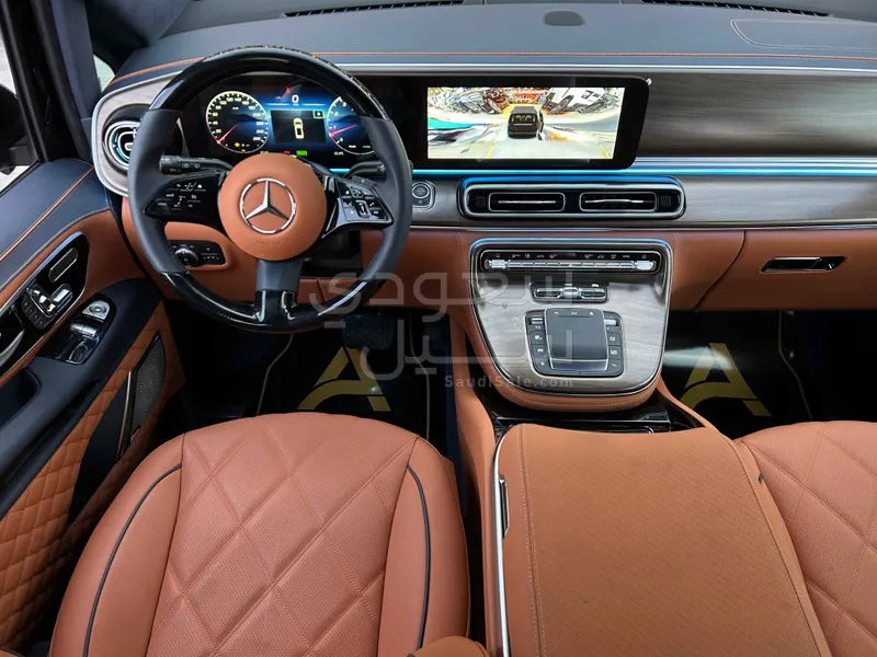 2025 مرسيدس - بنز فيتو