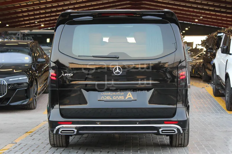 2025 مرسيدس - بنز فيتو