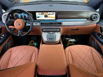 2025 مرسيدس - بنز فيتو