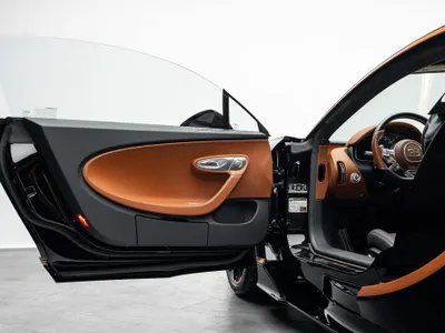 2023 بوغاتي شيرون