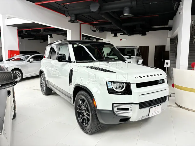 2020 لاند روفر ديفيندر 110