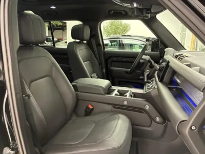 2020 لاند روفر ديفيندر 110