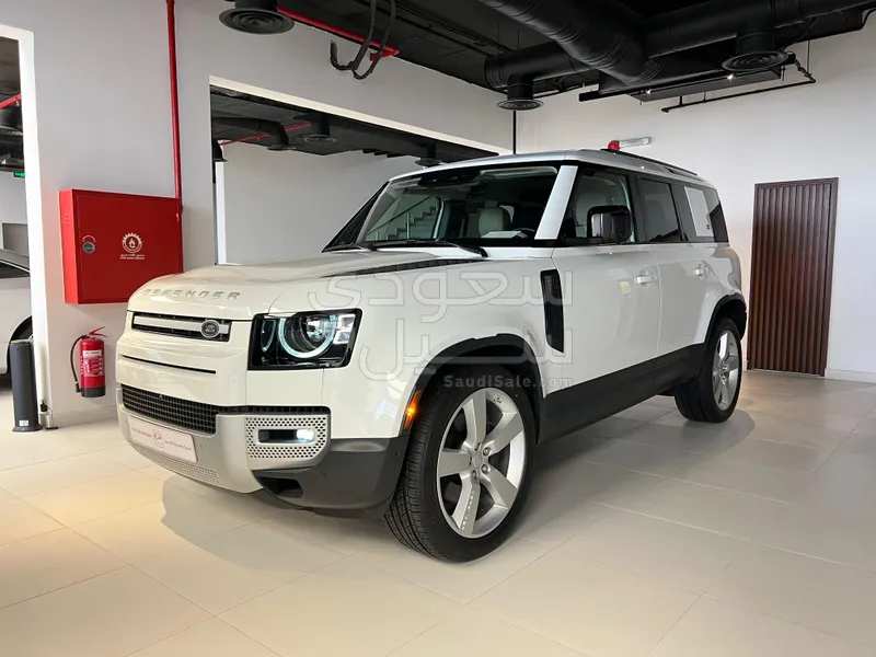 2020 لاند روفر ديفيندر 110