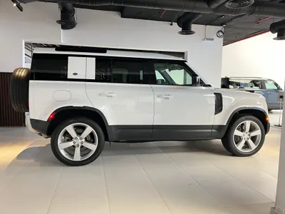 2020 لاند روفر ديفيندر 110