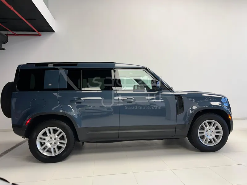 2023 لاند روفر ديفيندر 110