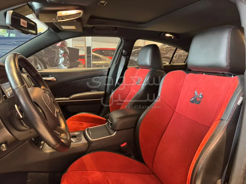 2023 دودج تشارجر اس ار تي