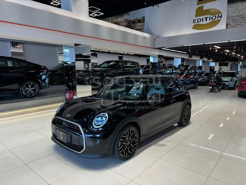 2025 ميني كوبر