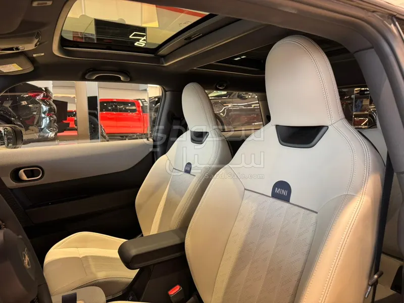 2025 ميني كوبر