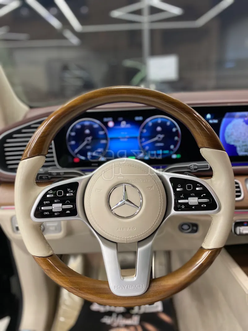 2021 مرسيدس - بنز جي إل إس 600 مايباخ