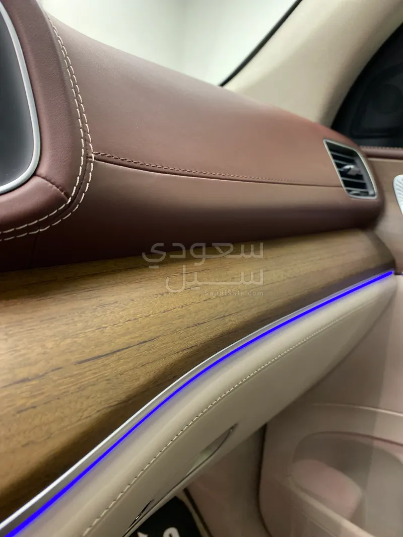 2021 مرسيدس - بنز جي إل إس 600 مايباخ