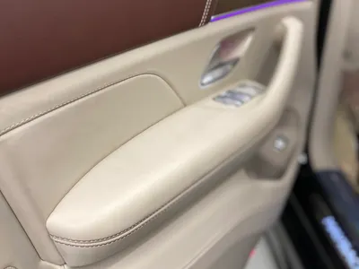 2021 مرسيدس - بنز جي إل إس 600 مايباخ