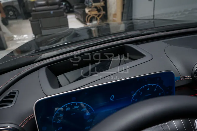 2025 مرسيدس - بنز سي 200