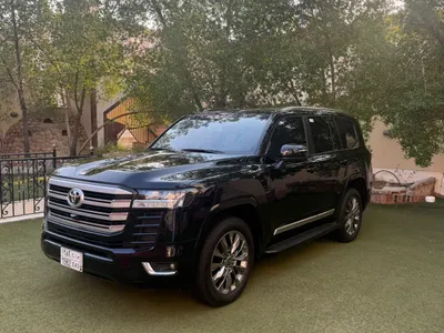 2024 تويوتا لاند كروزر جي اكس ار