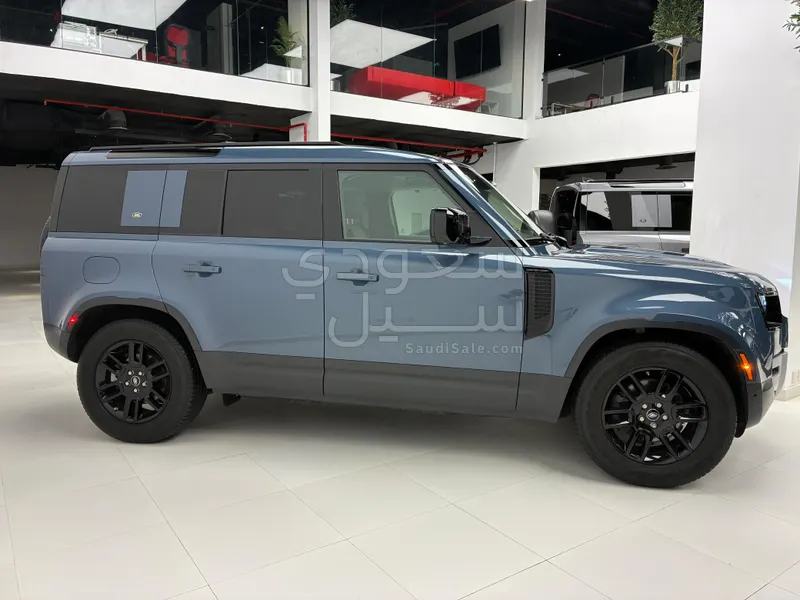 2021 لاند روفر ديفيندر 110