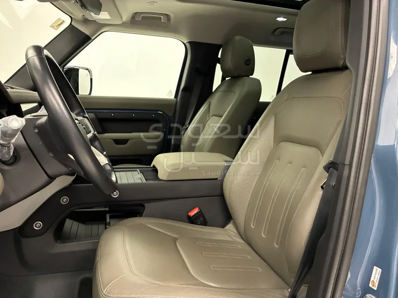 2021 لاند روفر ديفيندر 110