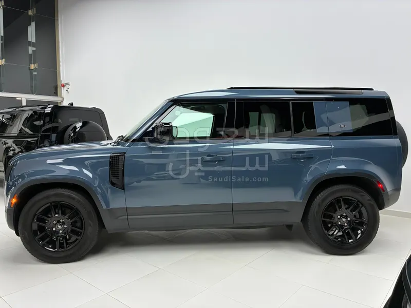 2021 لاند روفر ديفيندر 110