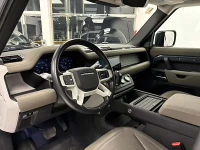 2021 لاند روفر ديفيندر 110