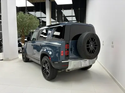 2021 لاند روفر ديفيندر 110