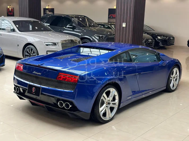 2010 لمبرجيني جلاردو