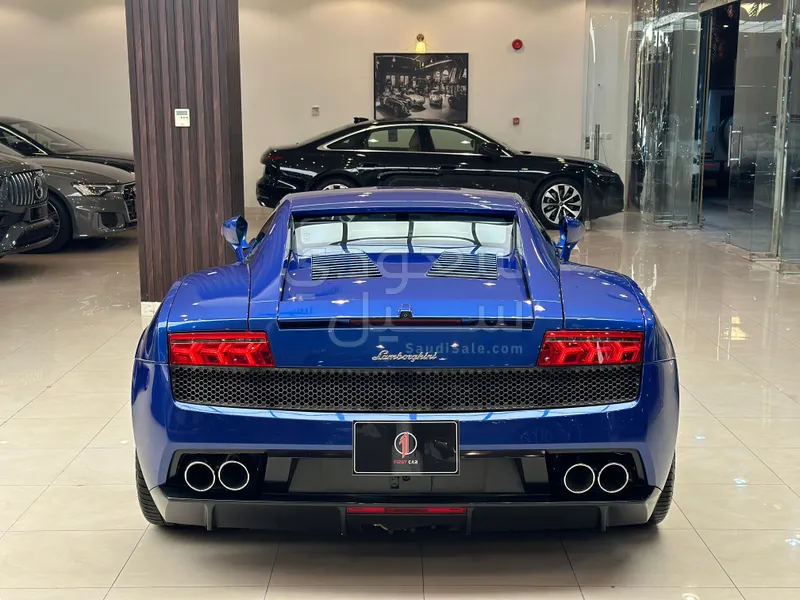 2010 لمبرجيني جلاردو