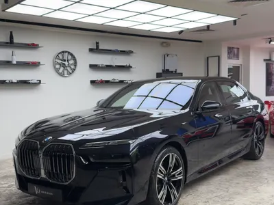 2026 بي ام دبليو الفئة السابعة 735أي