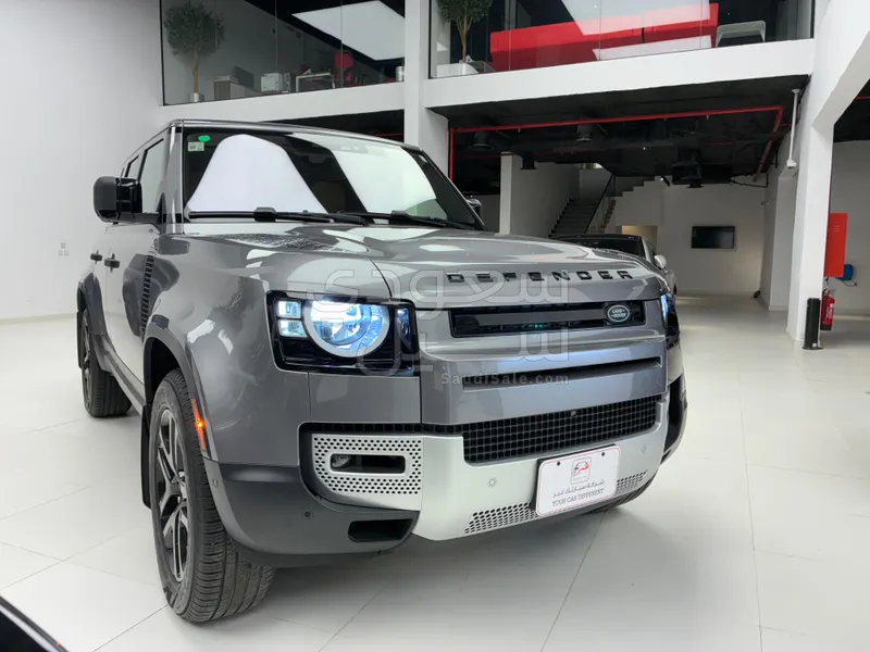 2020 لاند روفر ديفيندر 110