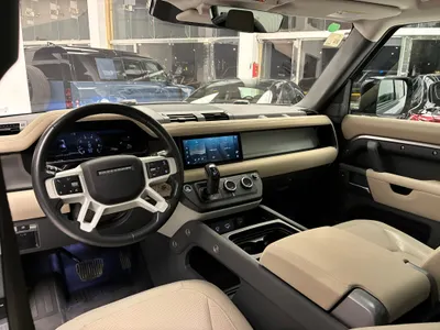 2020 لاند روفر ديفيندر 110