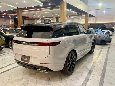 2025 لاند روفر رينج روفر سبورت اس اي