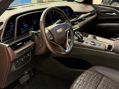 2024 كاديلاك اسكاليد بلاتينيوم