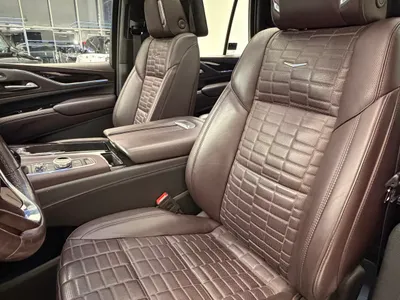 2024 كاديلاك اسكاليد بلاتينيوم