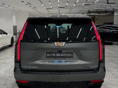 2024 كاديلاك اسكاليد بلاتينيوم