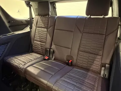 2024 كاديلاك اسكاليد بلاتينيوم