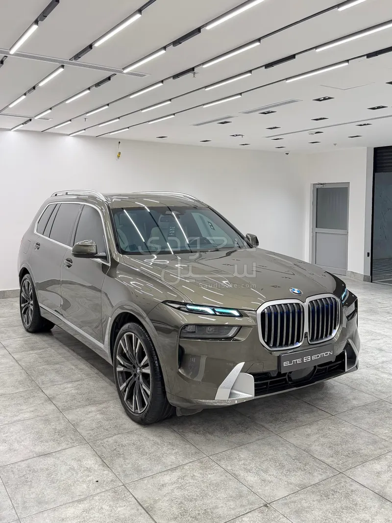 2023 بي ام دبليو الفئة اكس 7