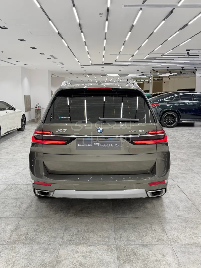 2023 بي ام دبليو الفئة اكس 7