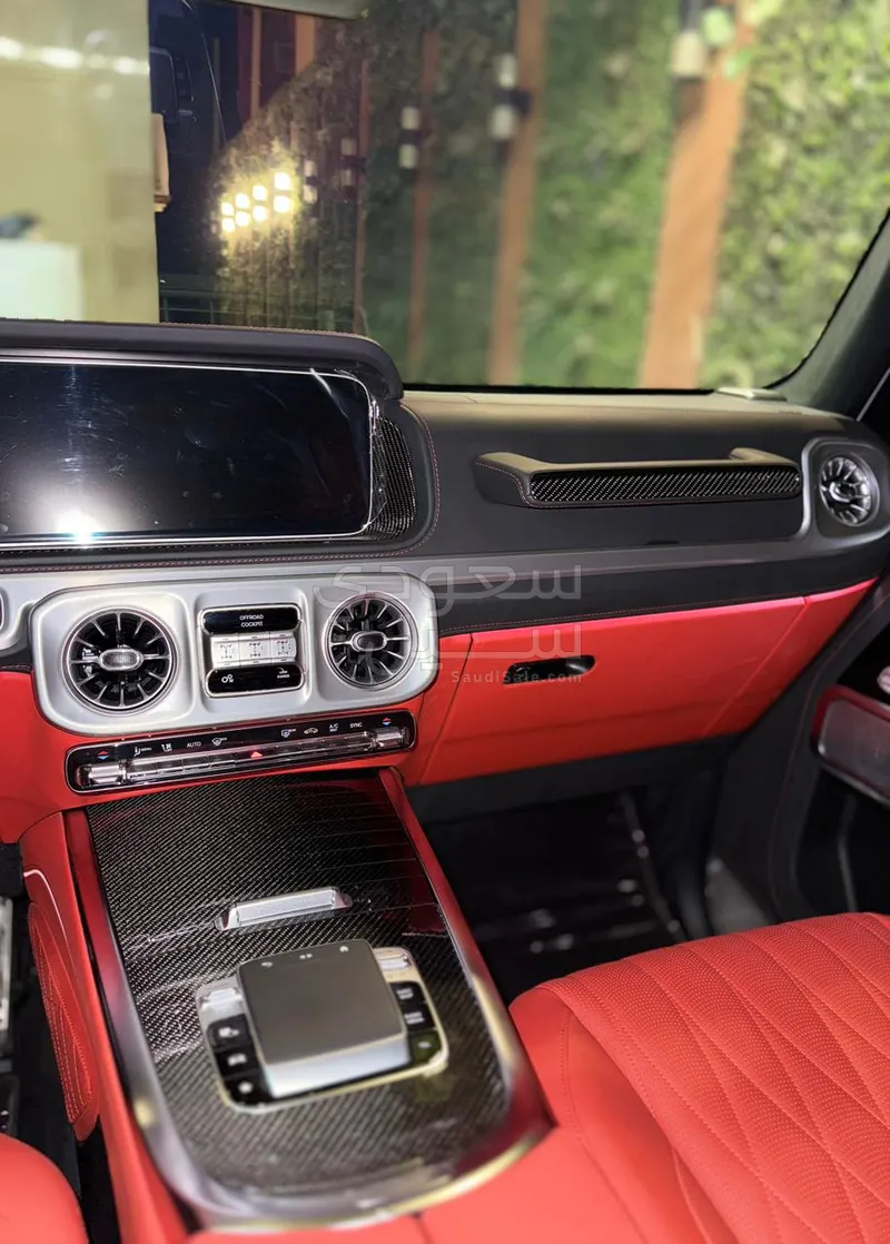 2025 مرسيدس - بنز جي 63 أي إم جي