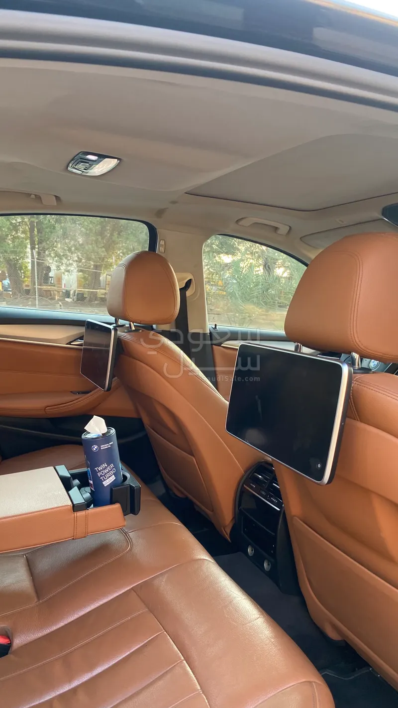 2018 بي ام دبليو الفئة الخامسة 530 أي