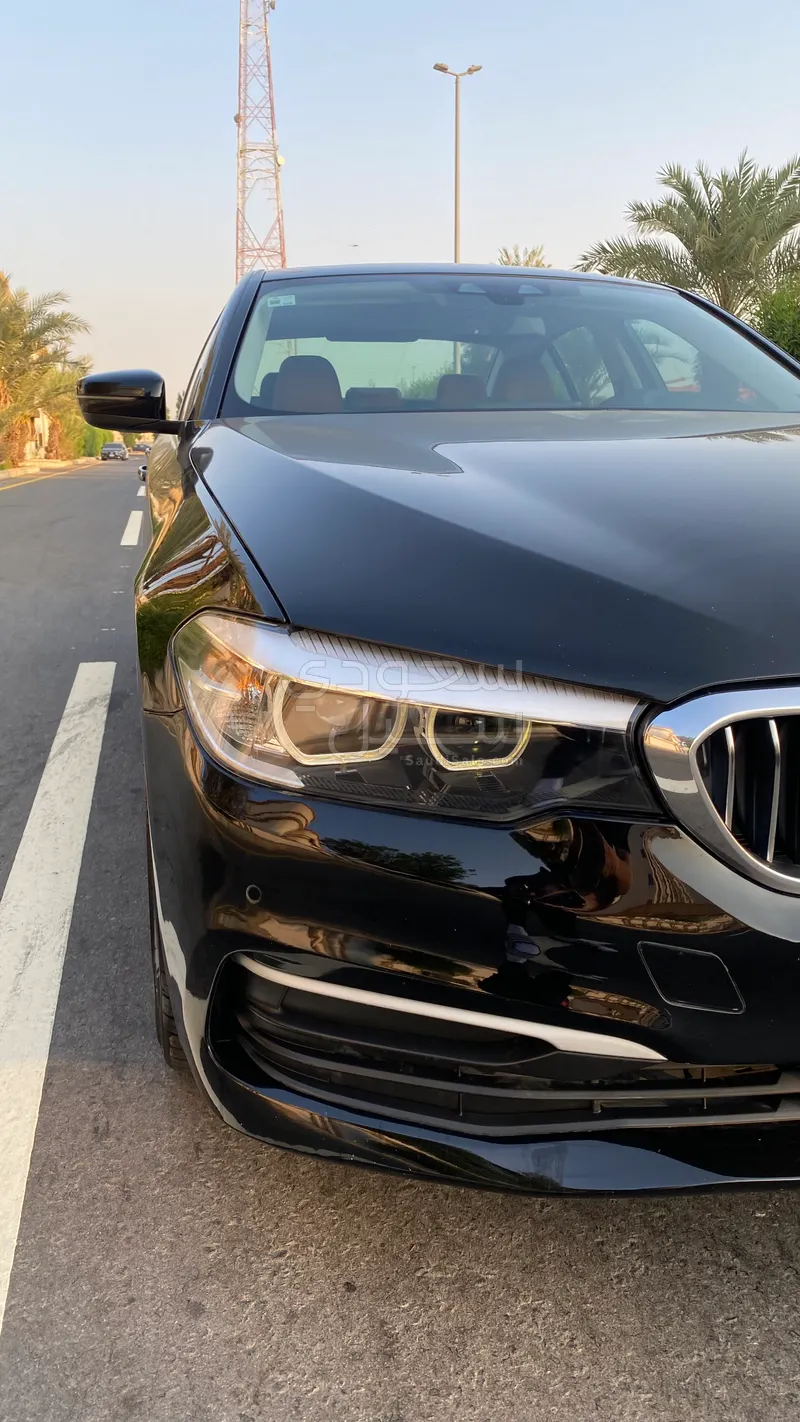 2018 بي ام دبليو الفئة الخامسة 530 أي