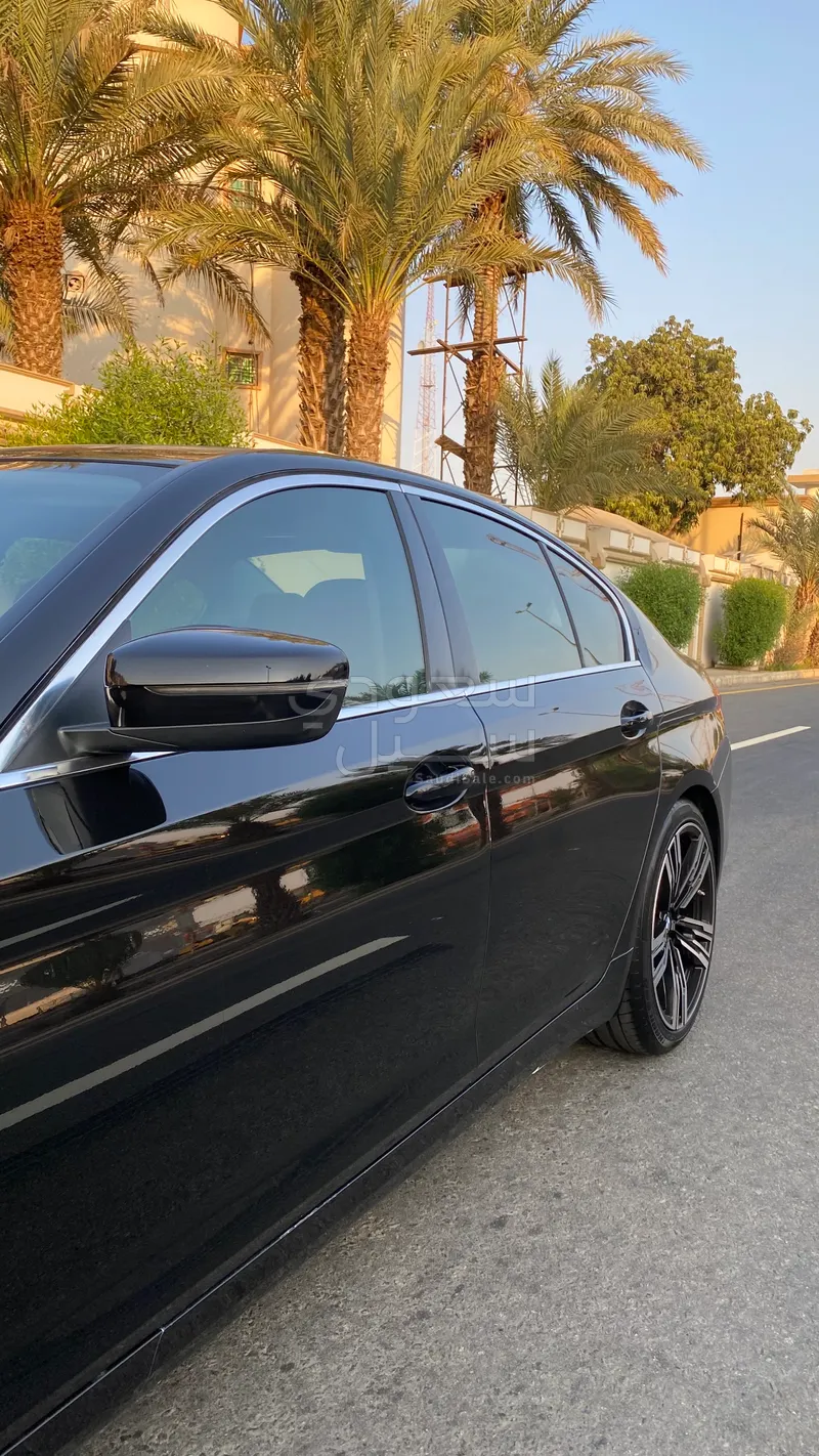 2018 بي ام دبليو الفئة الخامسة 530 أي