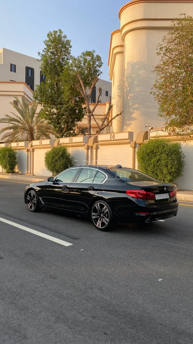 2018 بي ام دبليو الفئة الخامسة 530 أي