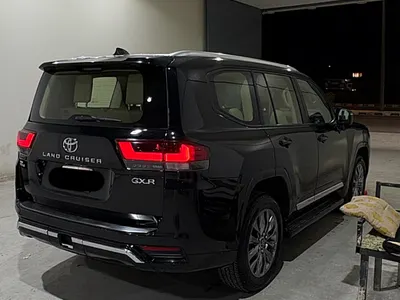 2024 تويوتا لاند كروزر جي اكس ار