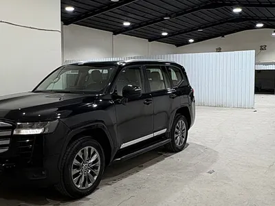 2024 تويوتا لاند كروزر جي اكس ار