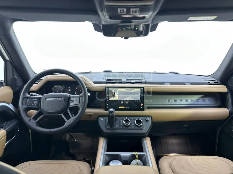 2025 لاند روفر ديفيندر اكس داينمك