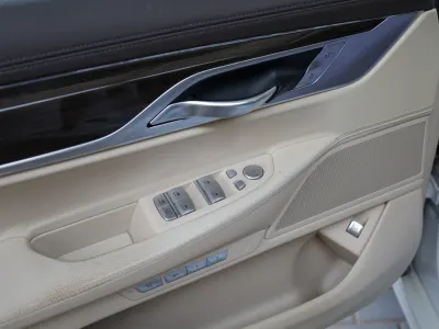 2016 بي ام دبليو الفئة السابعة 730 إل أي