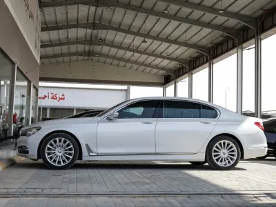 2016 بي ام دبليو الفئة السابعة 730 إل أي