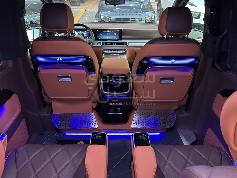 2025 مرسيدس - بنز فيتو